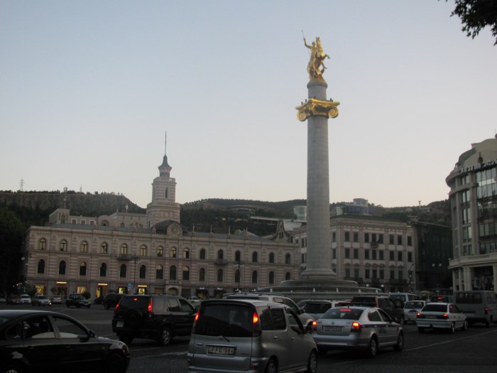 Özgürlük meydanı