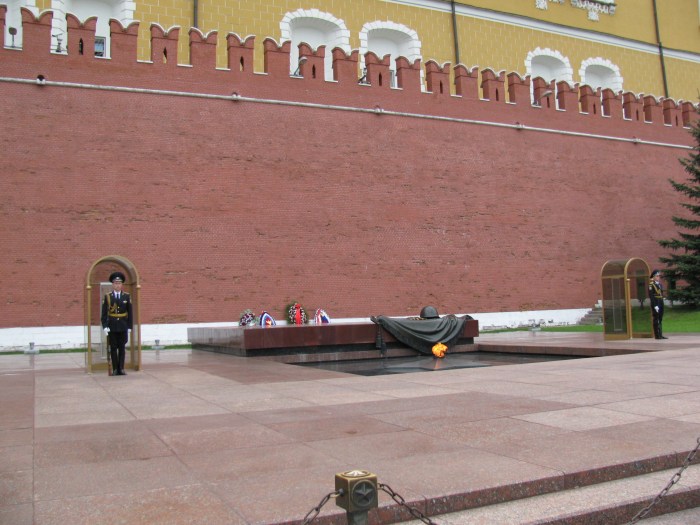 Meçhul asker anıtı