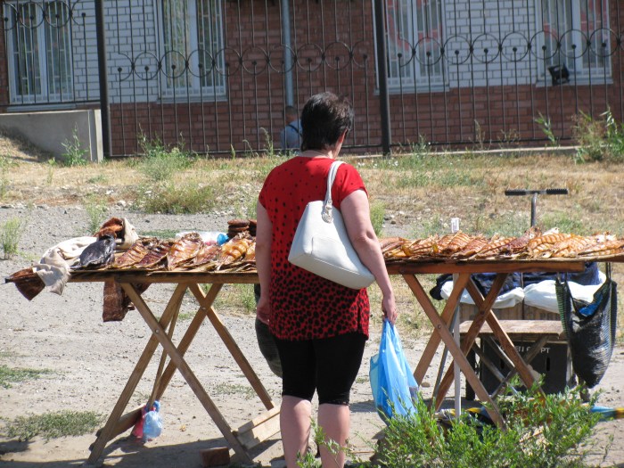 Tren istasyonlarındaki garip balık tezgahı