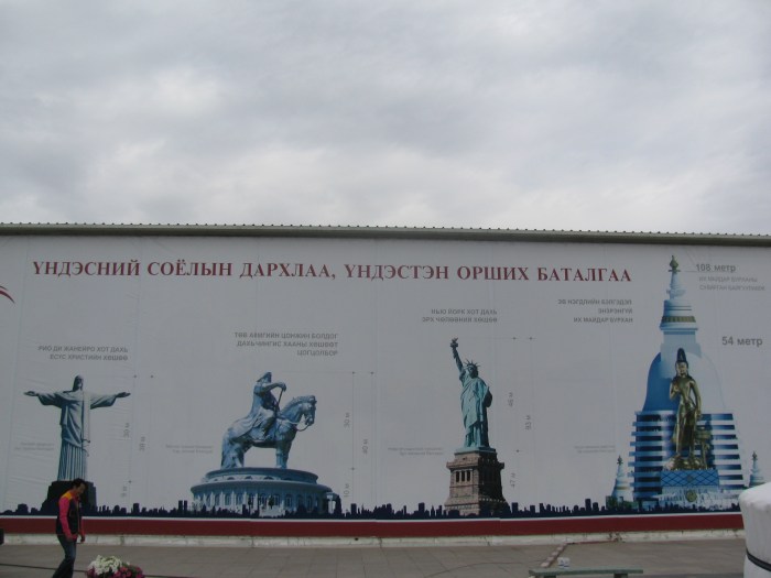 2016 da dünyanın en büyük heykelini yapacaklarmış