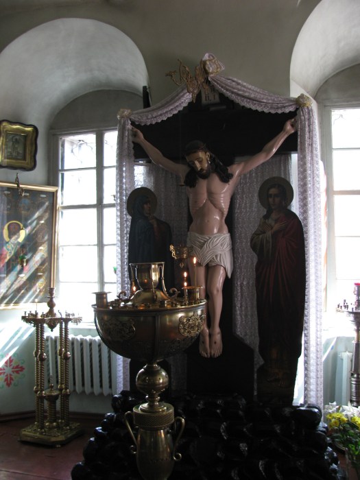 Üstteki kilisenin içi