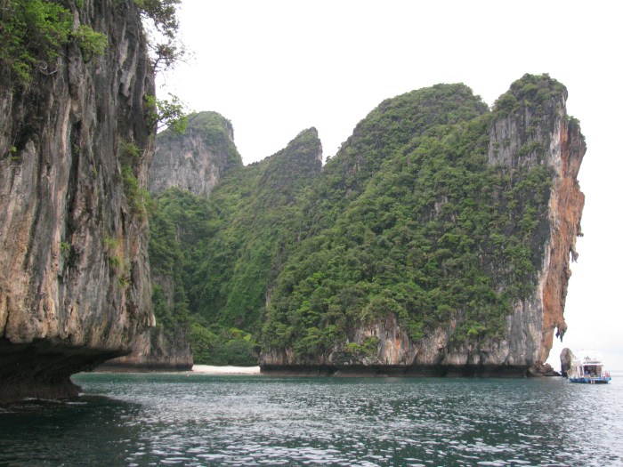 Phi Phi 