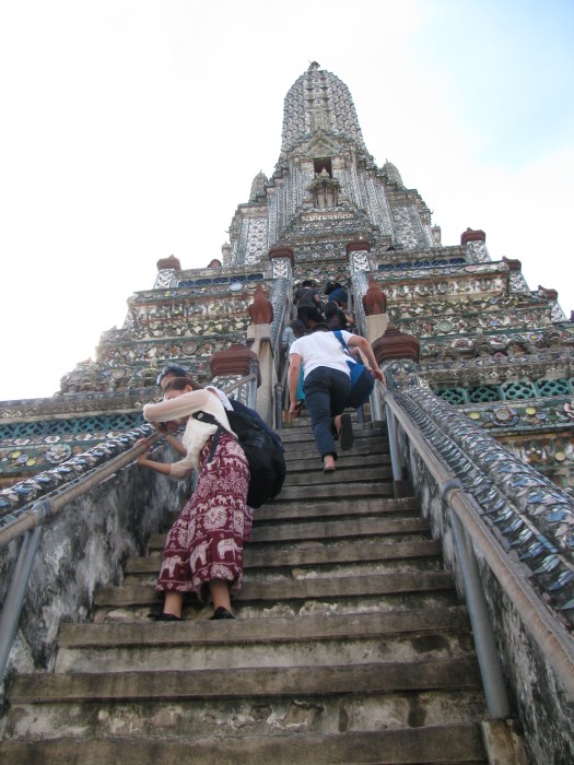 Wat Arun'a tırmanış